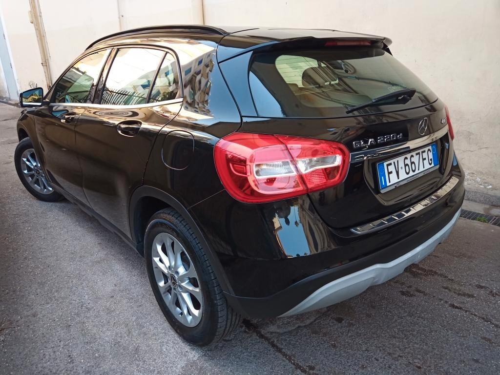 Mercedes-benz GLA 220 d Automatic 4Matic Premium