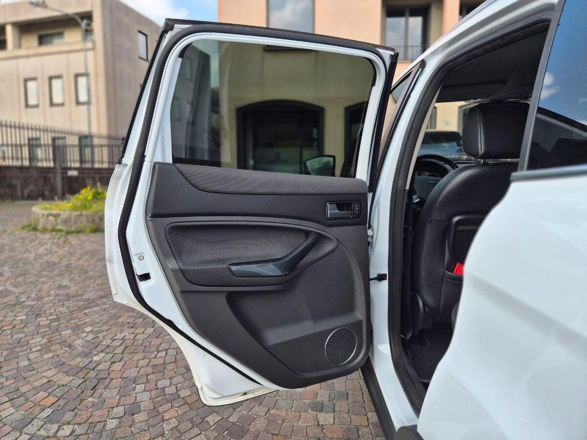 Ford Kuga 2.0 tdci Titanium 4wd 163cv auto