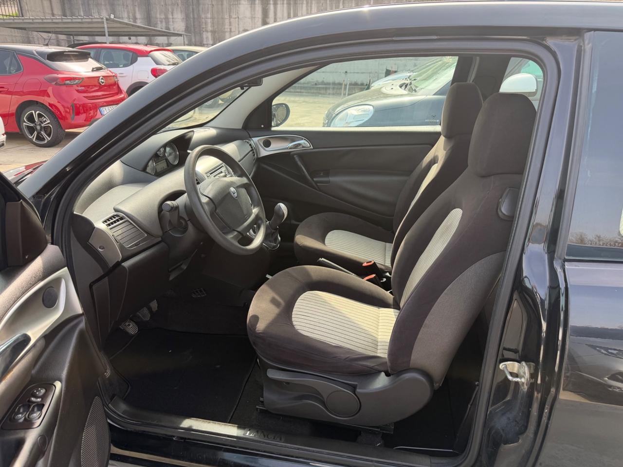 Lancia Ypsilon 1.3 MJT 75 CV Oro Giallo/108.000KM