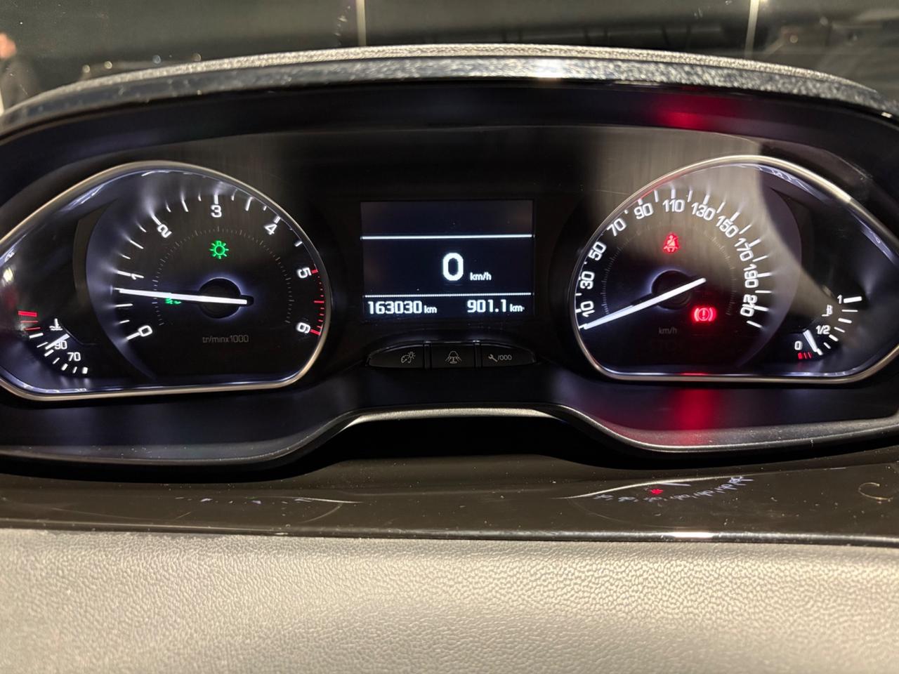 Peugeot 208 BlueHDi 120 S&S 5 porte Allure