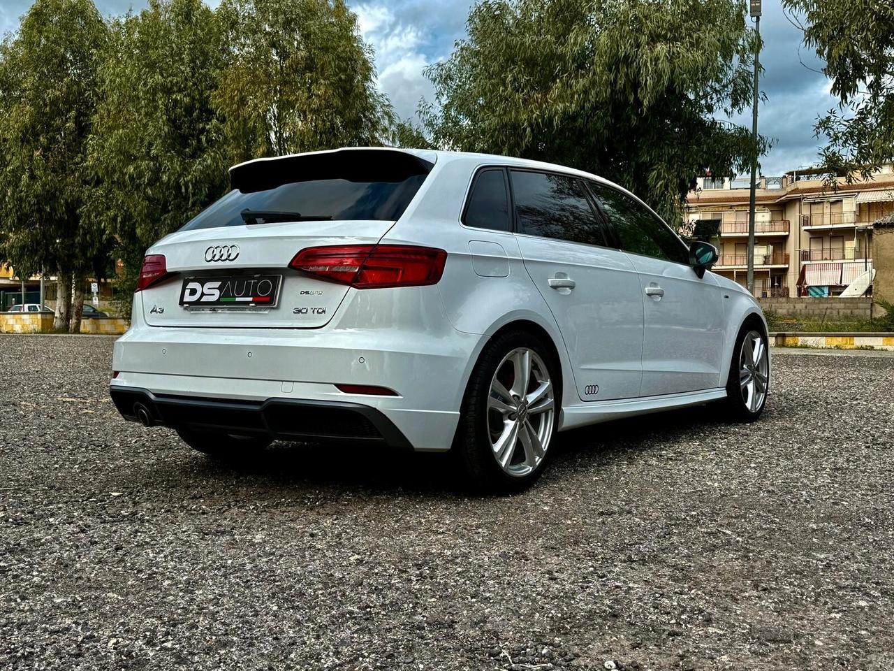 AUDI A3 30 TDI S TRONIC S LINE EDITION