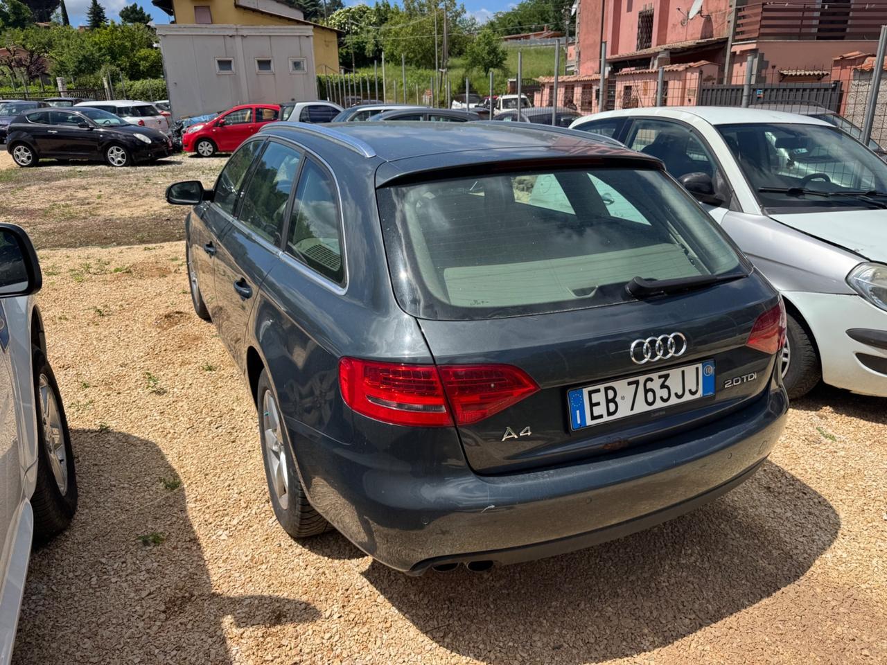 Audi A4 Avant 2.0 TDI 143CV MOTORE ROTTO