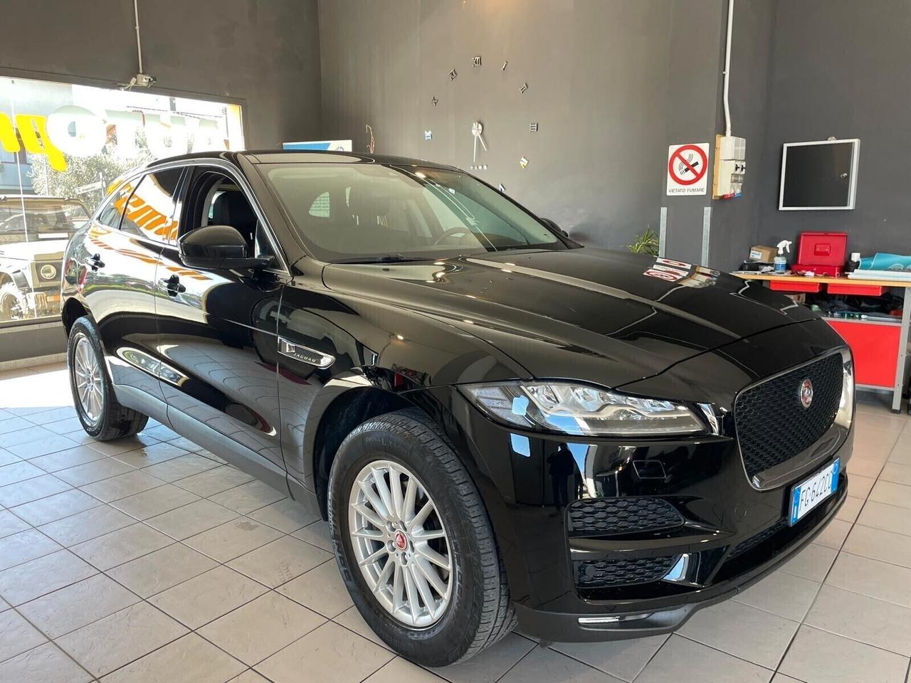 Jaguar F-Pace 2.0 D 180 CV AWD Prestige
