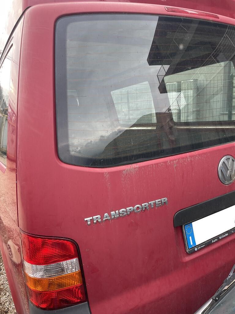 Volkswagen Transporter T5 1.9 TDI auto incidentata