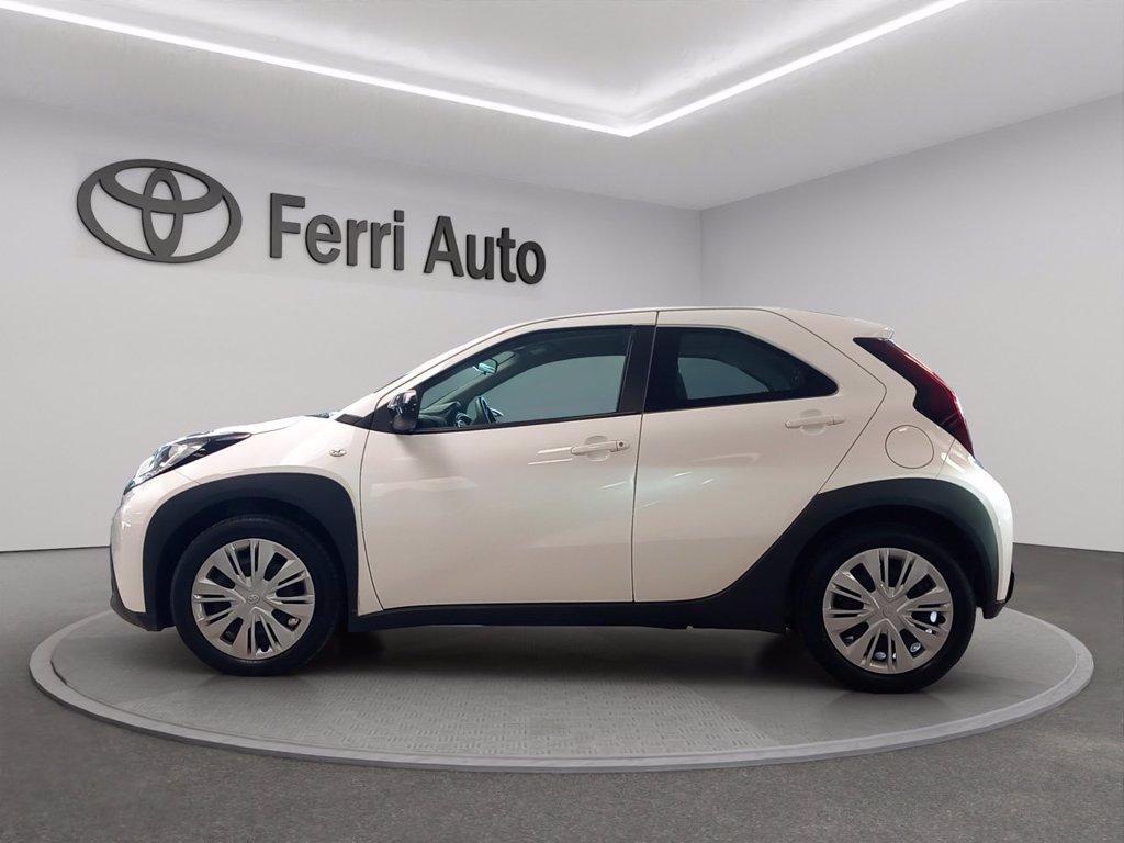 TOYOTA Aygo x 1.0 active 72cv del 2022