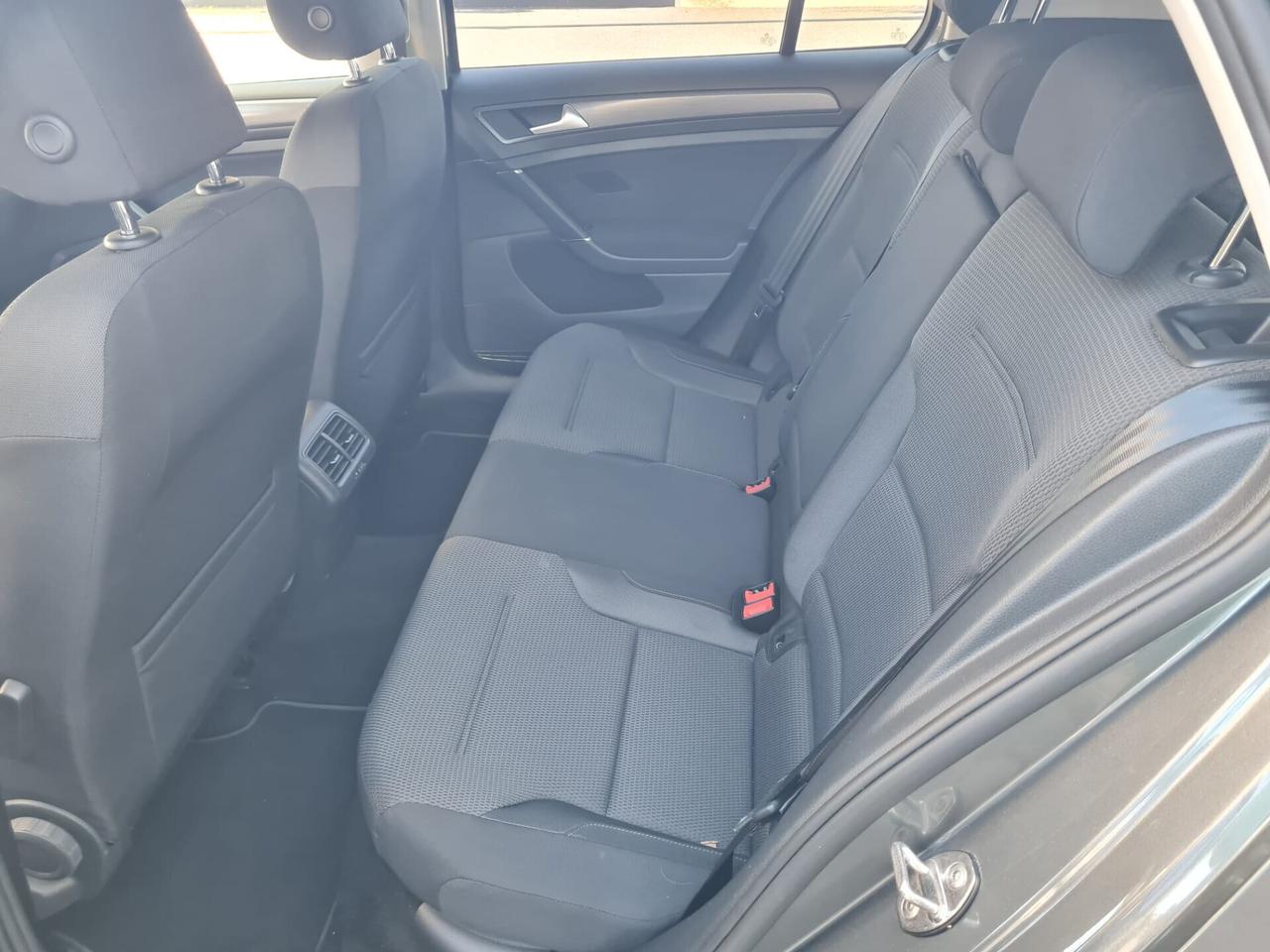 Volkswagen Golf 1.5 TGI DSG 5p. Business METANO SCAD 2028