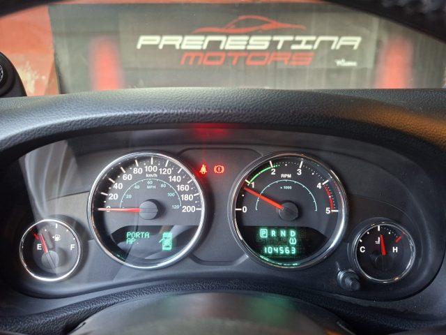 JEEP Wrangler Unlimited 2.8 CRD DPF Sahara Auto