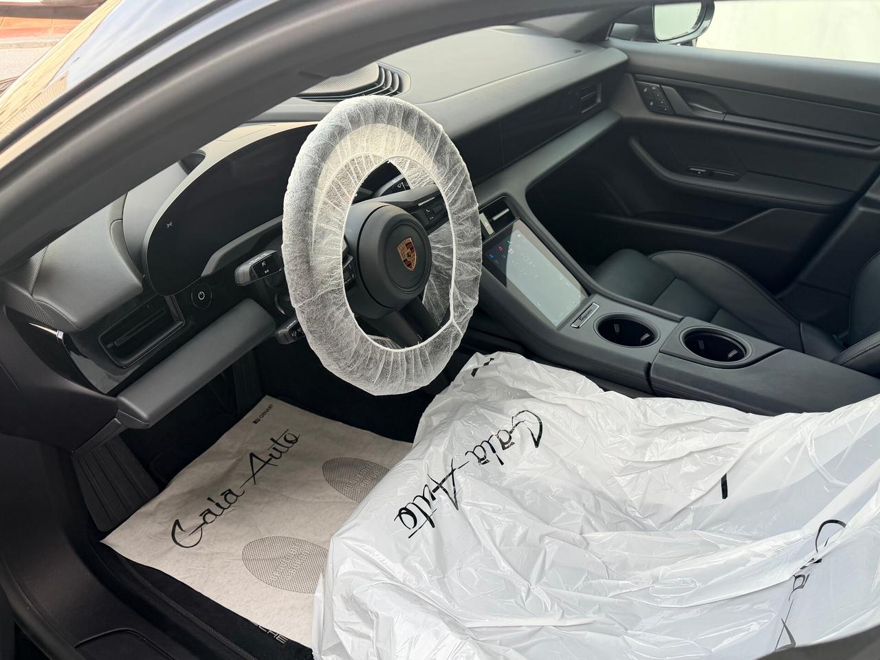 Porsche Taycan SPORT TURISMO PASM battery performance plus