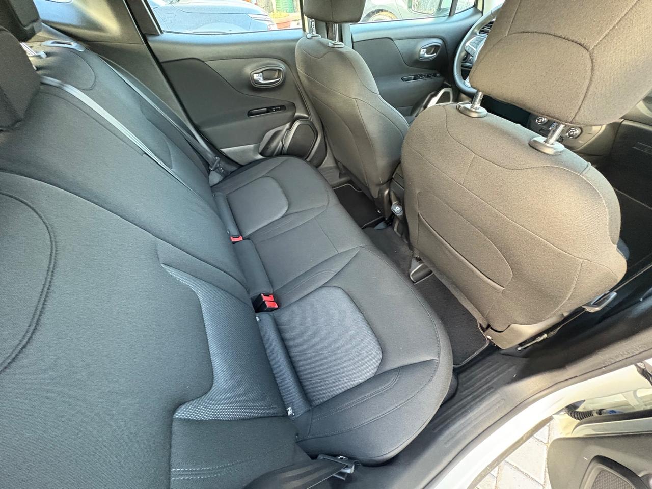 Jeep Renegade 1.6 Mjt 130 CV Longitude