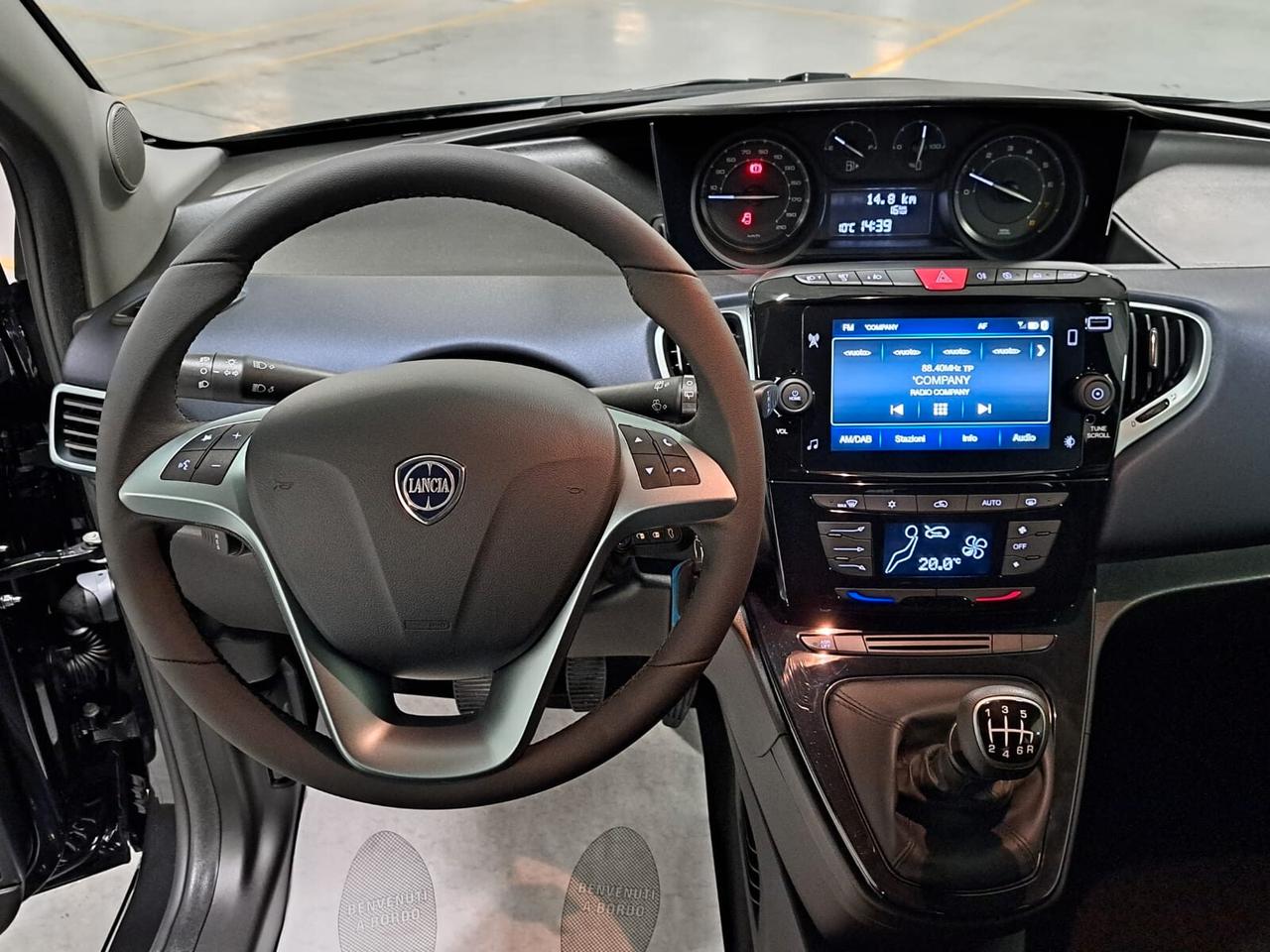 Lancia Ypsilon 1.0 FireFly Hybrid Platino MY'24 Km. 0 (GT697BT)