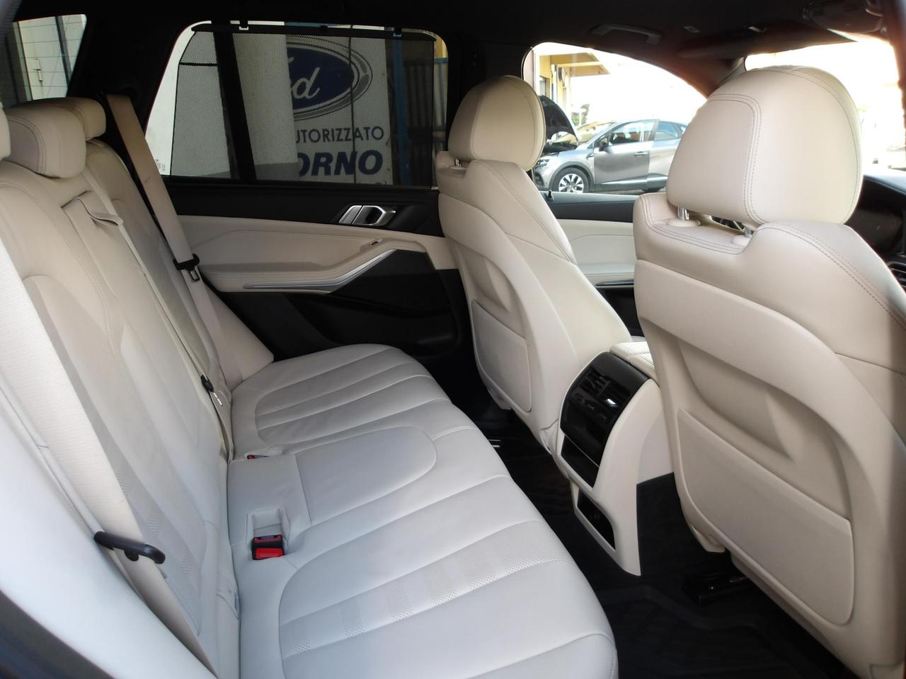 BMW X5 xdrive30d mhev 48V Msport auto