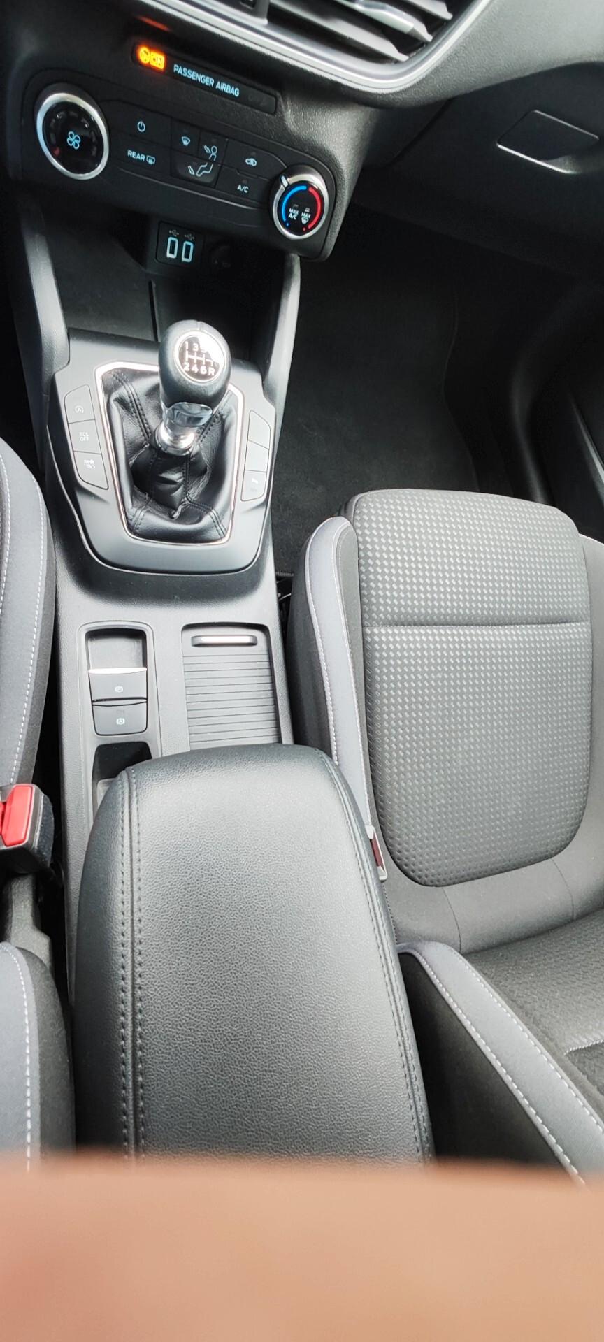 Ford Focus 1.0 EcoBoost Hybrid 125 CV SW Business