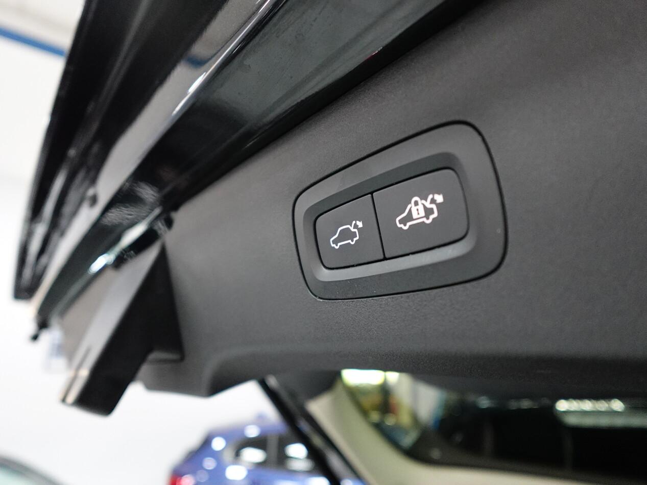 Lynk and Co 01 1.5 BZ 143 CV HEV 01