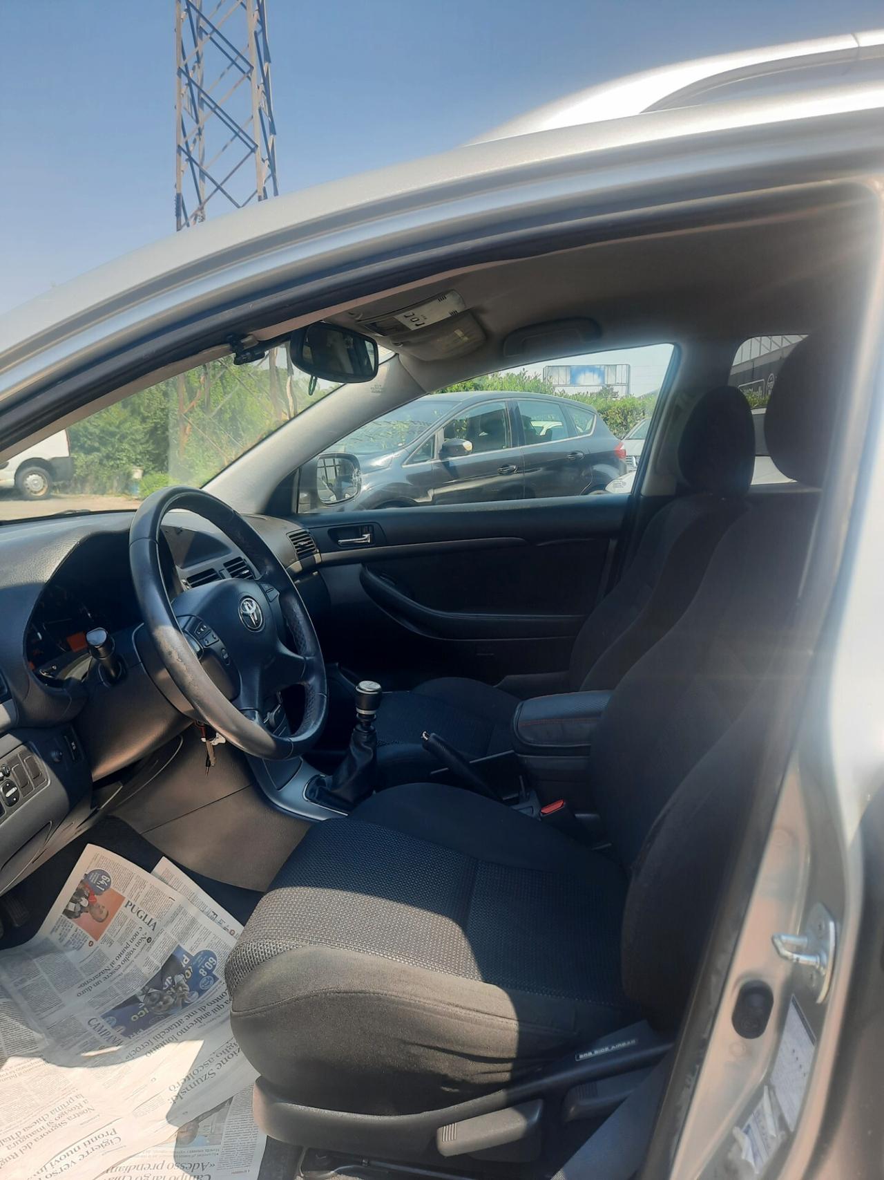 Toyota Avensis 2.2 D-4D 16V Station Wagon