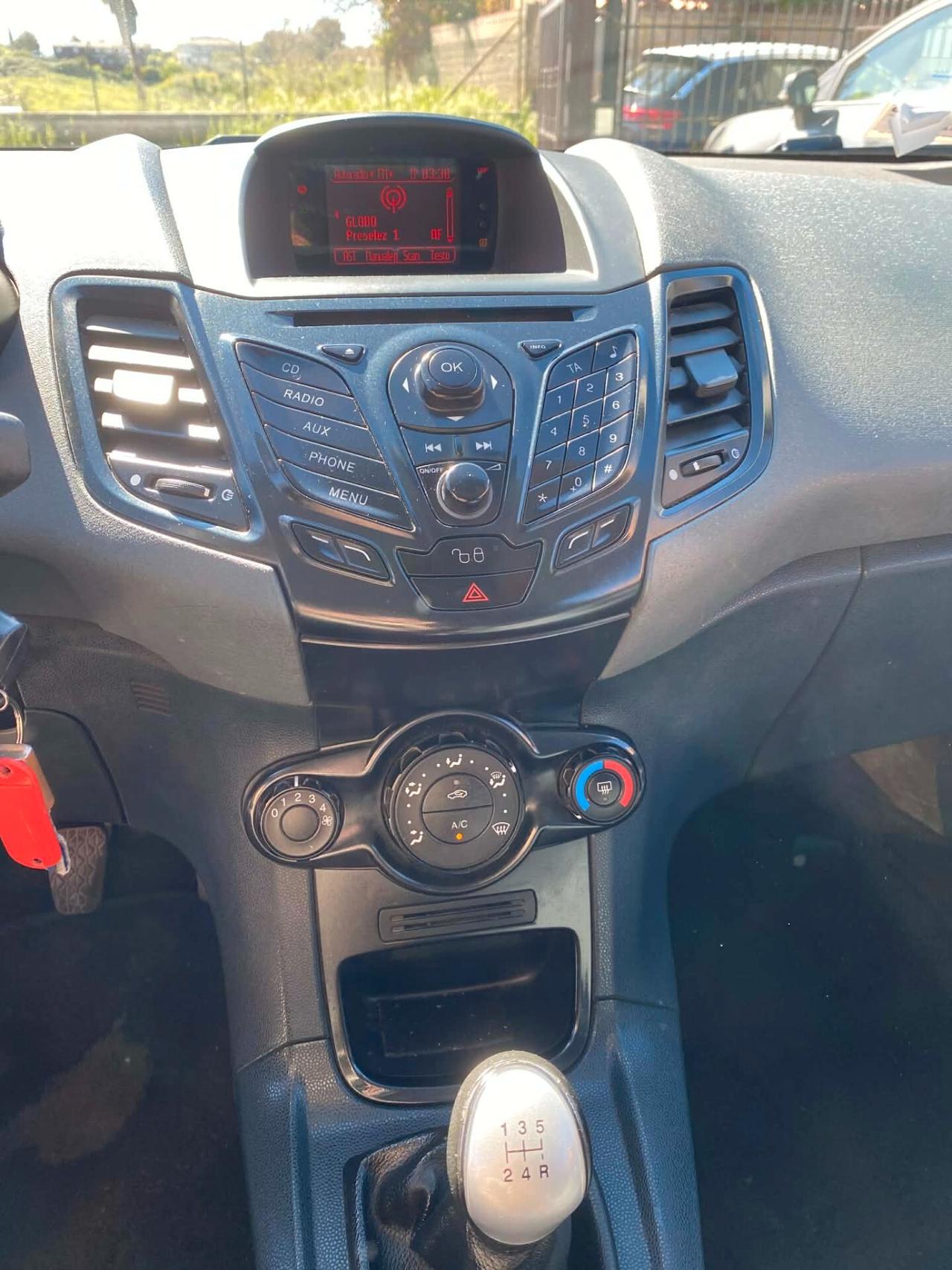 Ford Fiesta 1.4 Tdi Van Ok Neop.