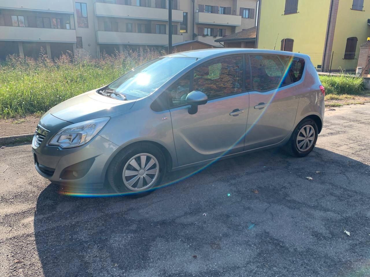 Opel Meriva 1.3 CDTI 95CV ecoFLEX Cosmo