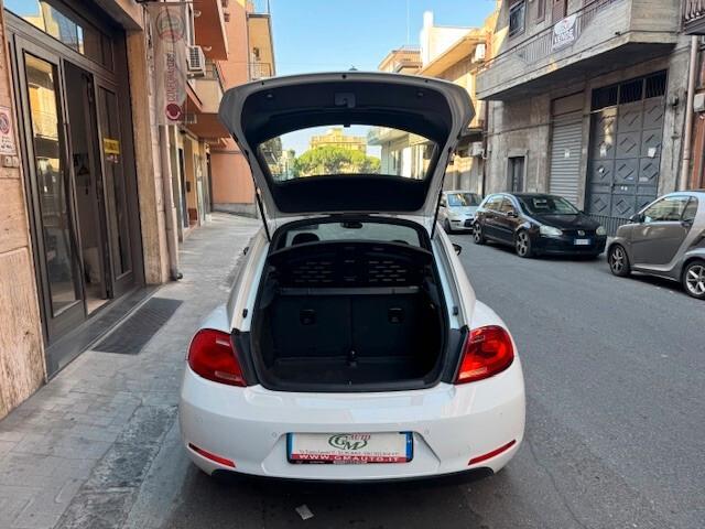 Volkswagen Maggiolino 1.6 TDI Design New Beetle