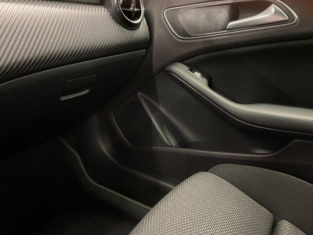 MERCEDES-BENZ GLA 180 1.5 d 110 CV Business