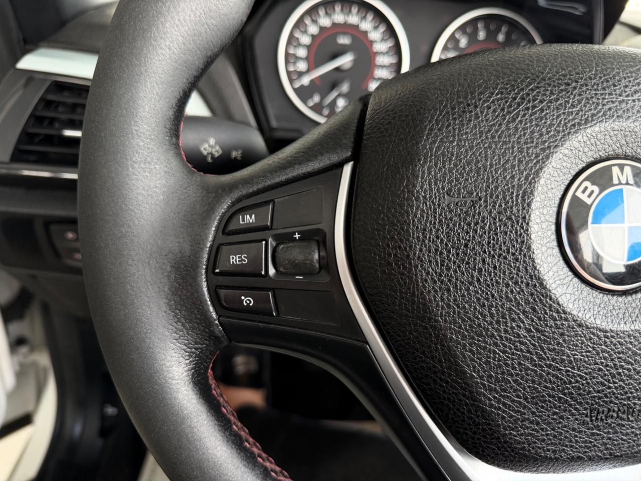 Bmw 218i Cabrio Sport Bianco Perla