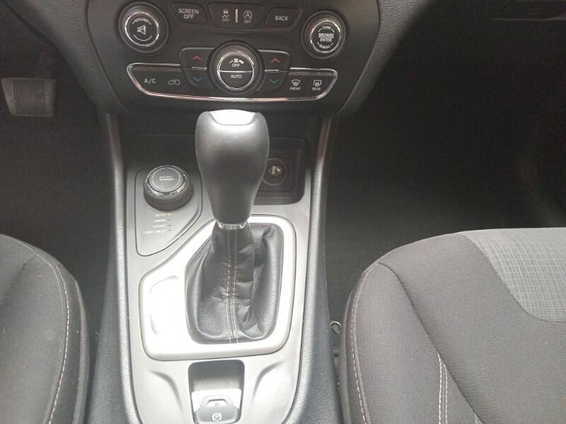 JEEP Cherokee 4ªs. 14-18 Cherokee 2.2 Mjt II 1...