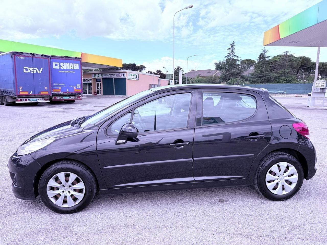 Peugeot 207 1.4 HDi 70CV FAP 5p. Ok neopatentati