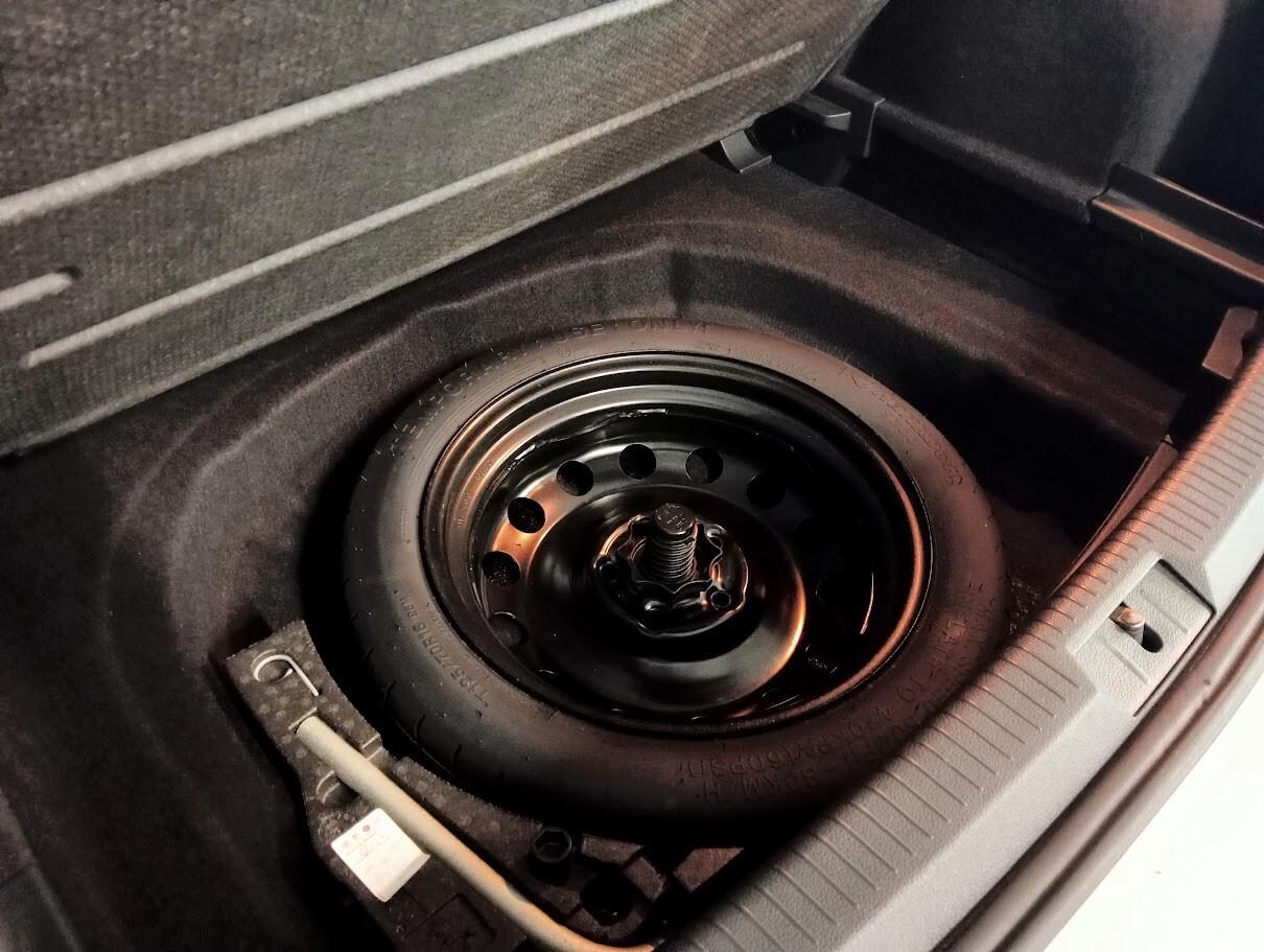 Volkswagen Golf VII 1.2 TSI Trendline 85cv EURO6 NEOPATENTATO