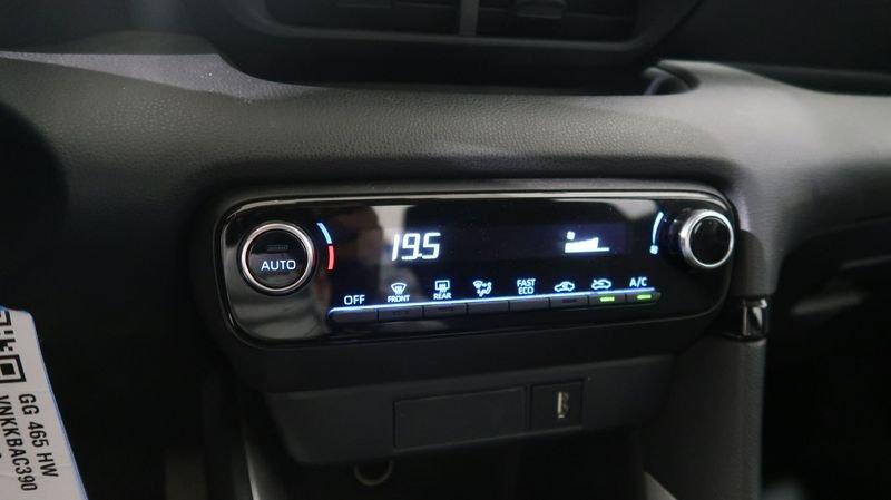 Toyota Yaris Yaris 1.5 Hybrid 5 porte Business