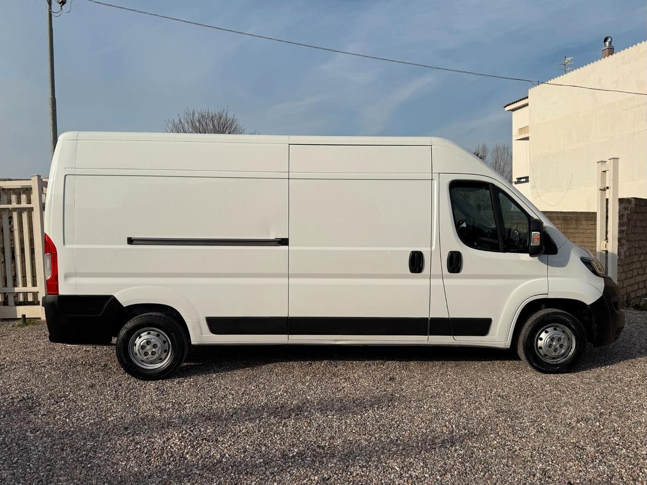 Peugeot Boxer 2.0 BlueHDi 130CV L3H2