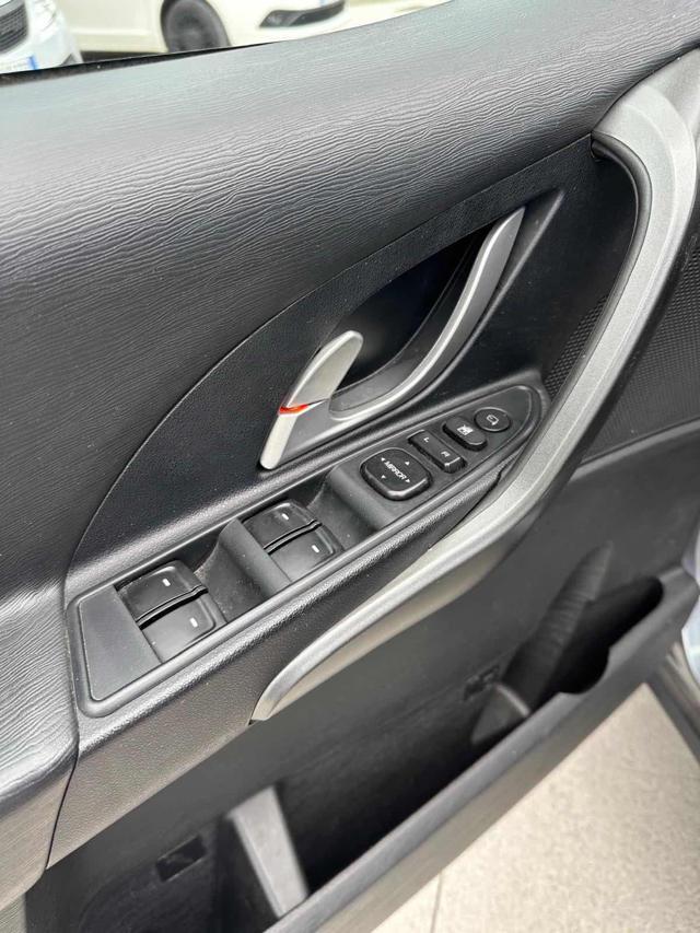 MAHINDRA XUV500 2.2 16V AWD W8