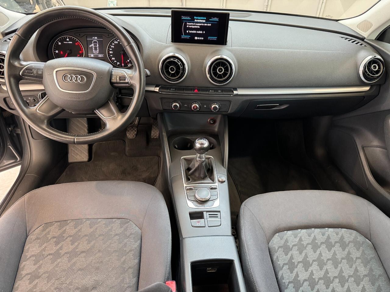 Audi A3 3P 1.6 TDI 105 CV YOUNG