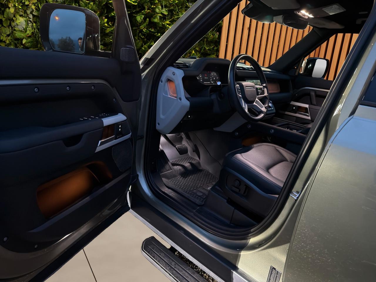 Land Rover Defender 90 3.0D I6 200 CV AWD Auto SE