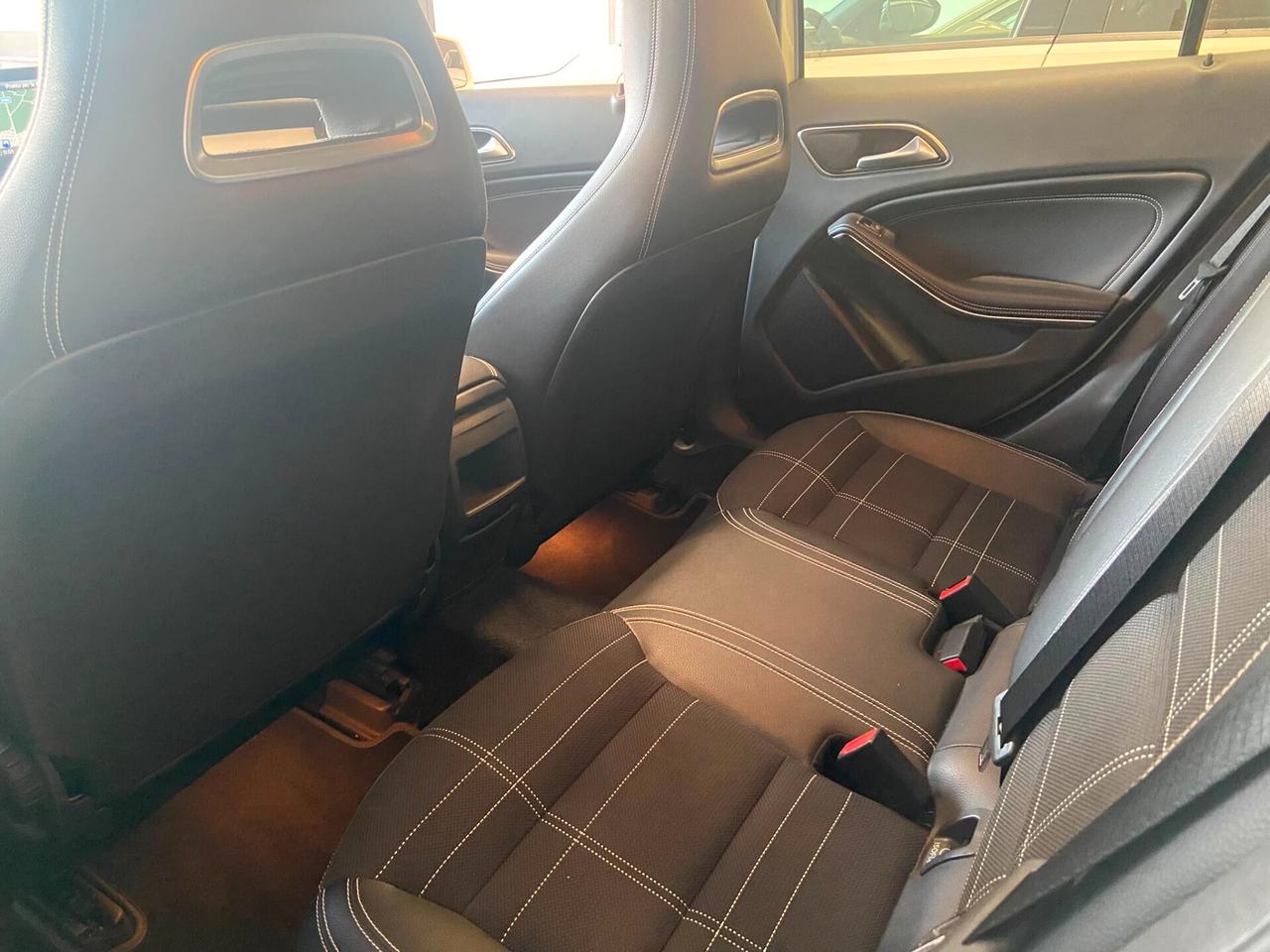 Mercedes-benz GLA 220 d Automatic Sport Tettuccio