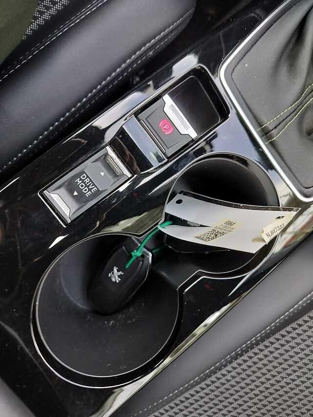 Peugeot 2008 PureTech 130 S&S GT