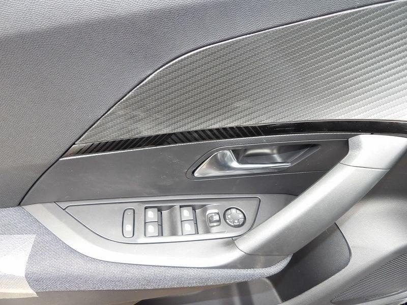 Peugeot 2008 Hybrid 110cv e-DCS6 Style auto