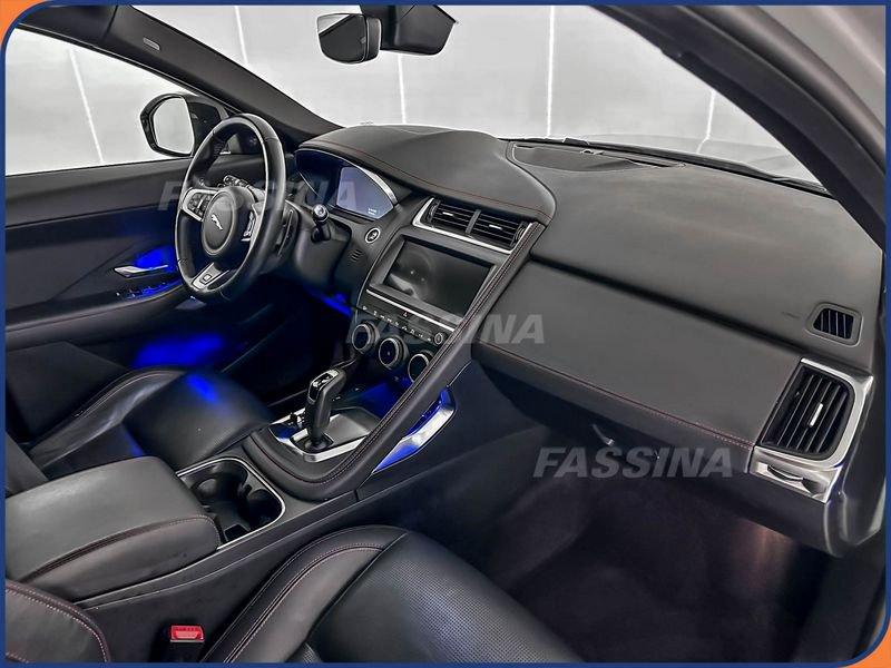 Jaguar E-Pace 2.0D 150 CV AWD aut. Chequered Flag