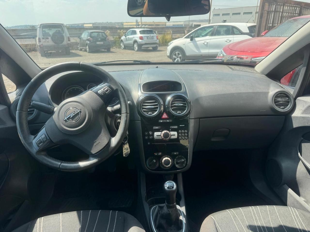 Opel Corsa 1.2 EDITION 2011