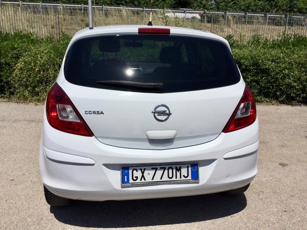 Opel Corsa 1.2 85CV 5 porte GPL-TECH Club