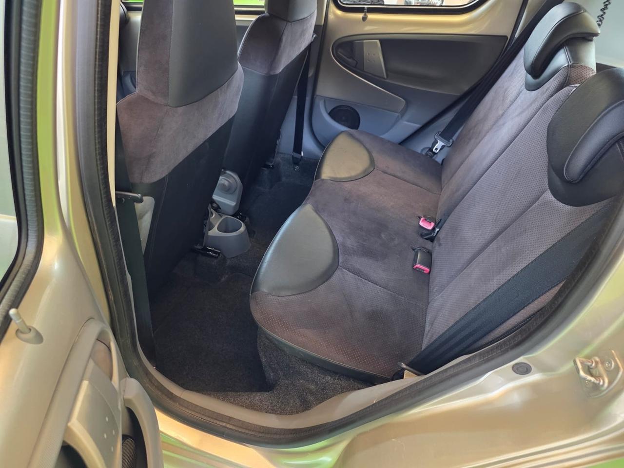 Toyota Aygo 1.0 12V 5 p. Neopatentati