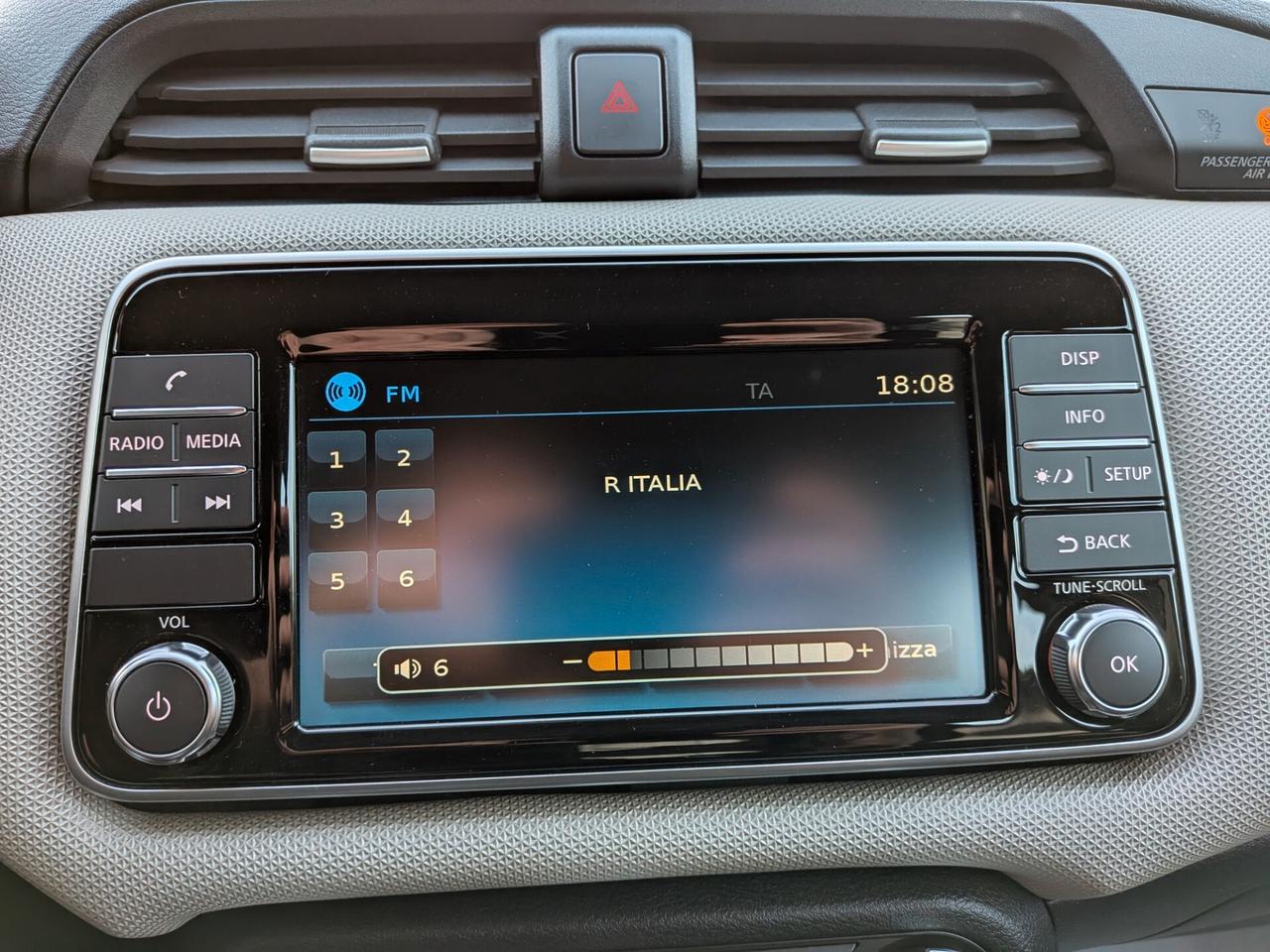 NISSAN MICRA 1.0 BENZINA 71CV 5 porte