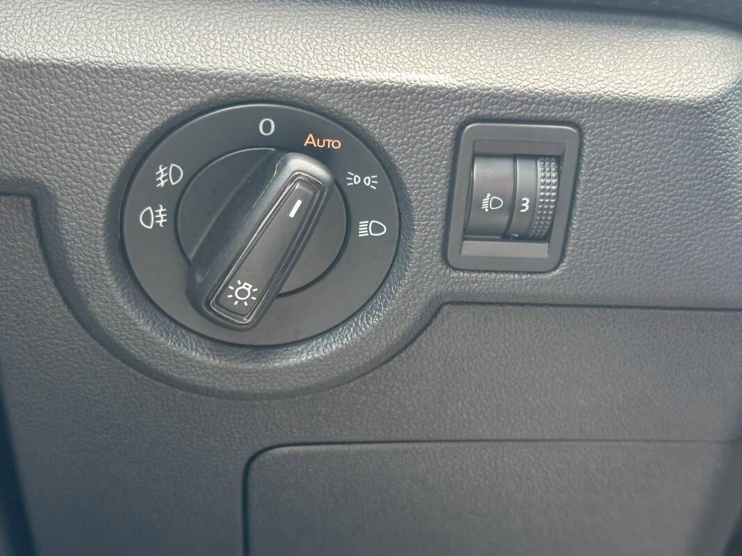 Volkswagen T-Cross 1.0 tsi Style 95cv NEOPATENTATI