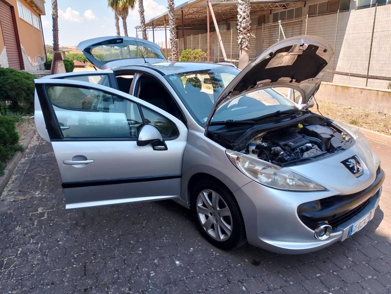 Peugeot 207 1.6 HDi 90CV 5p. XS