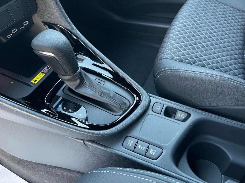 Toyota Yaris 1.5 130 Hybrid 5 porte Lounge - NUOVA
