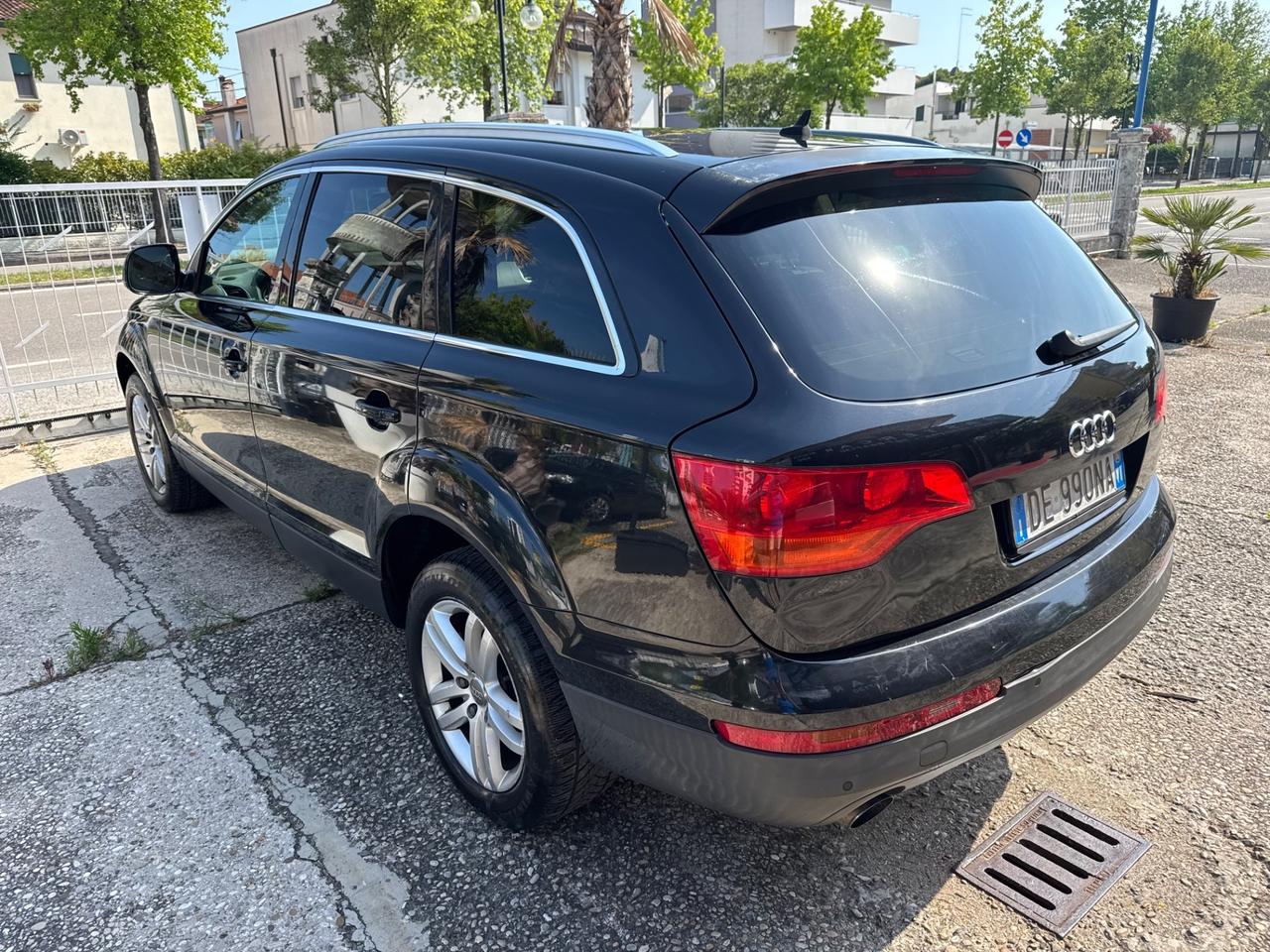 Audi Q7 3.0 V6 TDI 233CV QUATTRO 7 POSTI