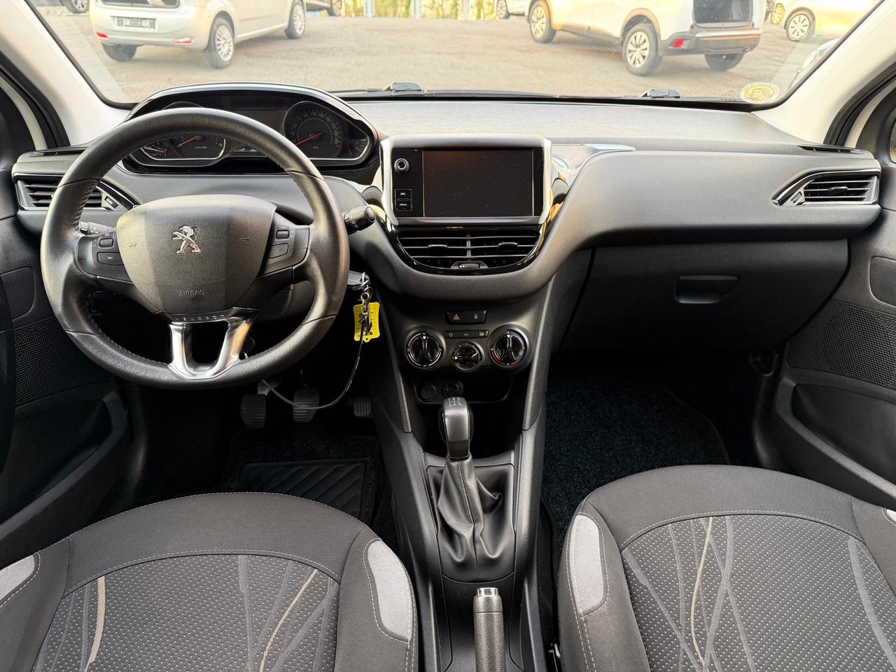 Peugeot 208 5 Porte 208 5p 1.4 hdi 8v Allure