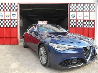 Alfa Romeo Giulia 2.2 Turbodiesel 210 CV AT8 AWD Q4 Veloce