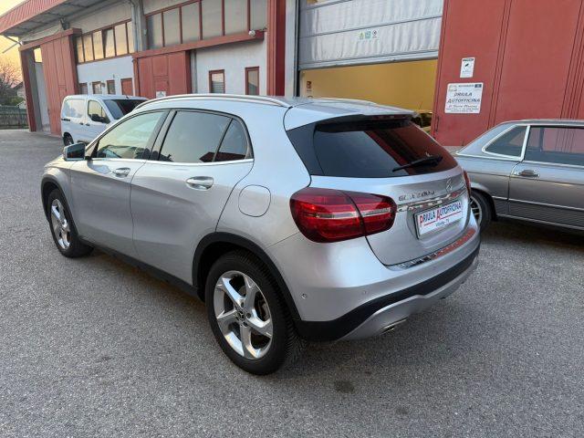 MERCEDES-BENZ GLA 200 d Automatic 4Matic Sport GANCIO TRAINO