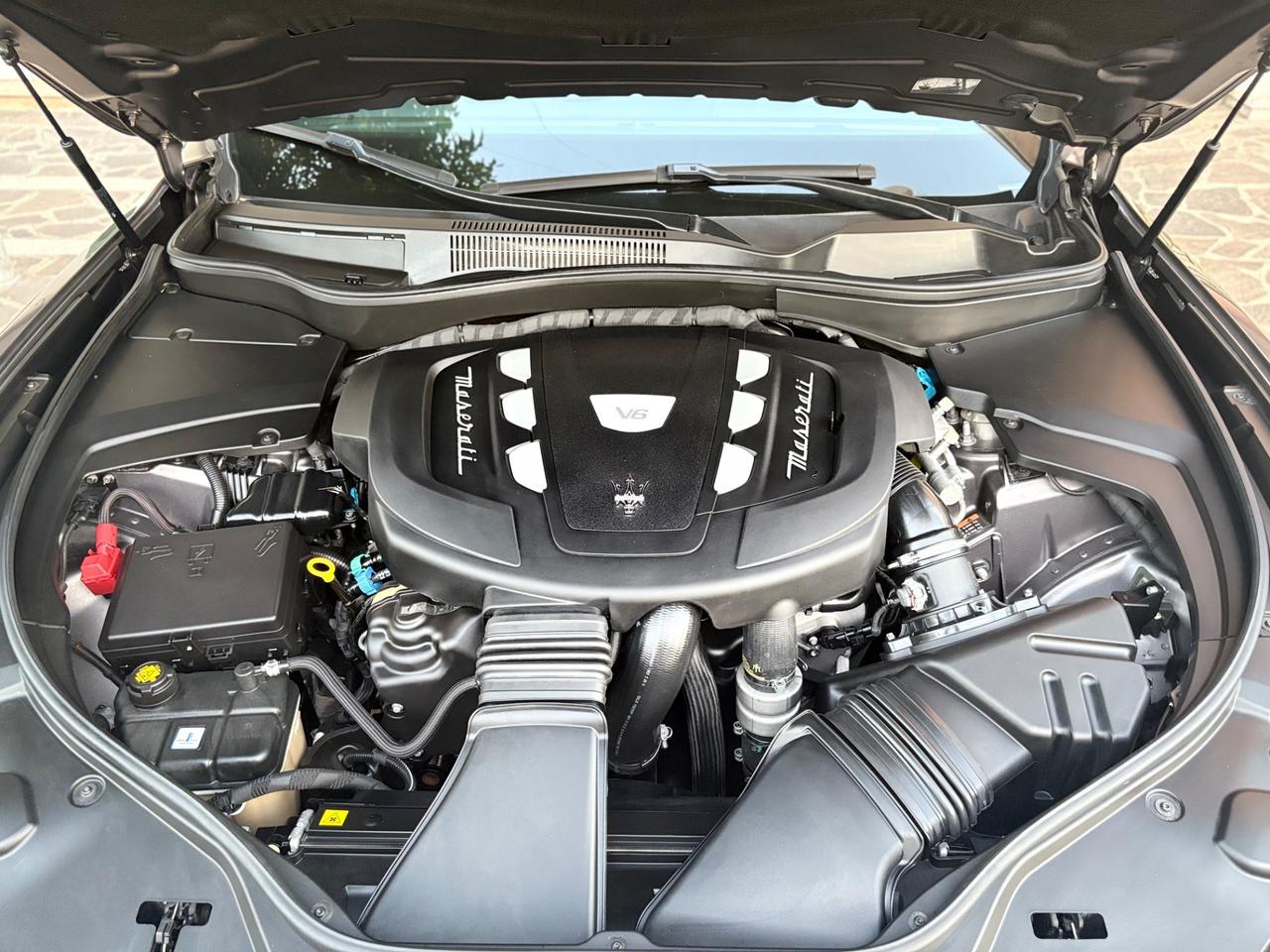 Maserati Levante 275CV Q4 Gransport GRIGIO MARATEA