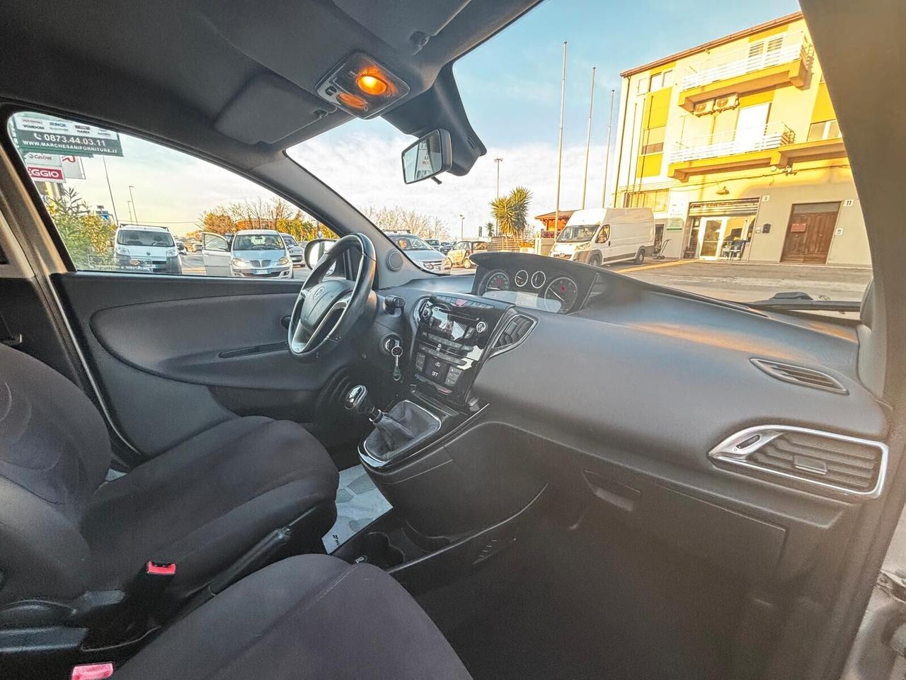 Lancia Ypsilon 1.3 MJT 16V 95 CV 5 porte S&S Gold