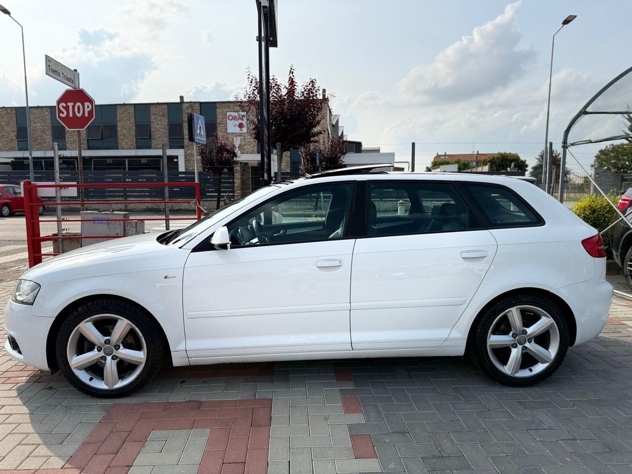 Audi A3 SPB. 2.0 TDI F.AP. S tronic S-LINE 140CV TETTO APRIBILE