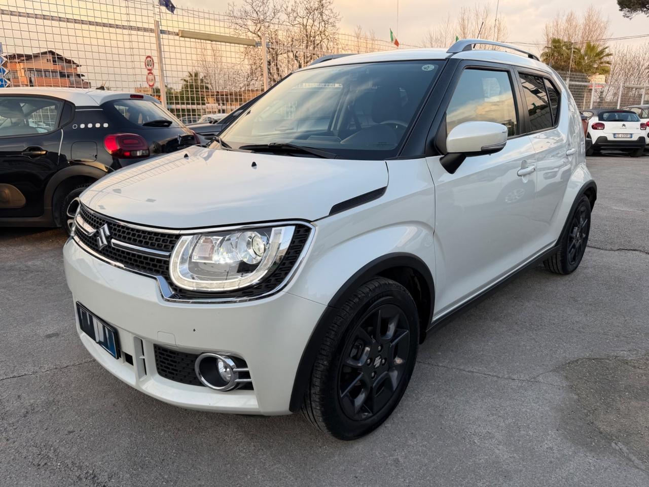 Suzuki Ignis 1.2 Hybrid Top